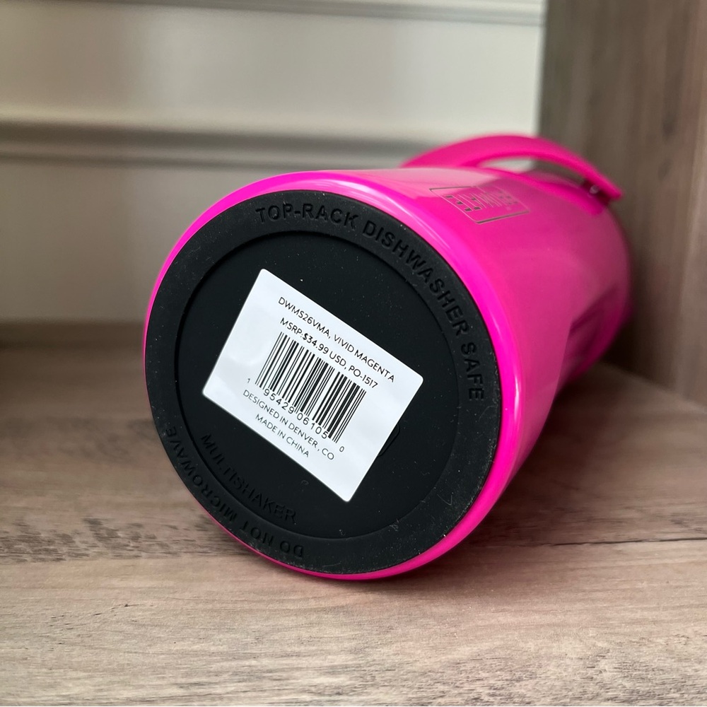 Brumate Vivid Magenta Multishaker - Picture 7 of 7